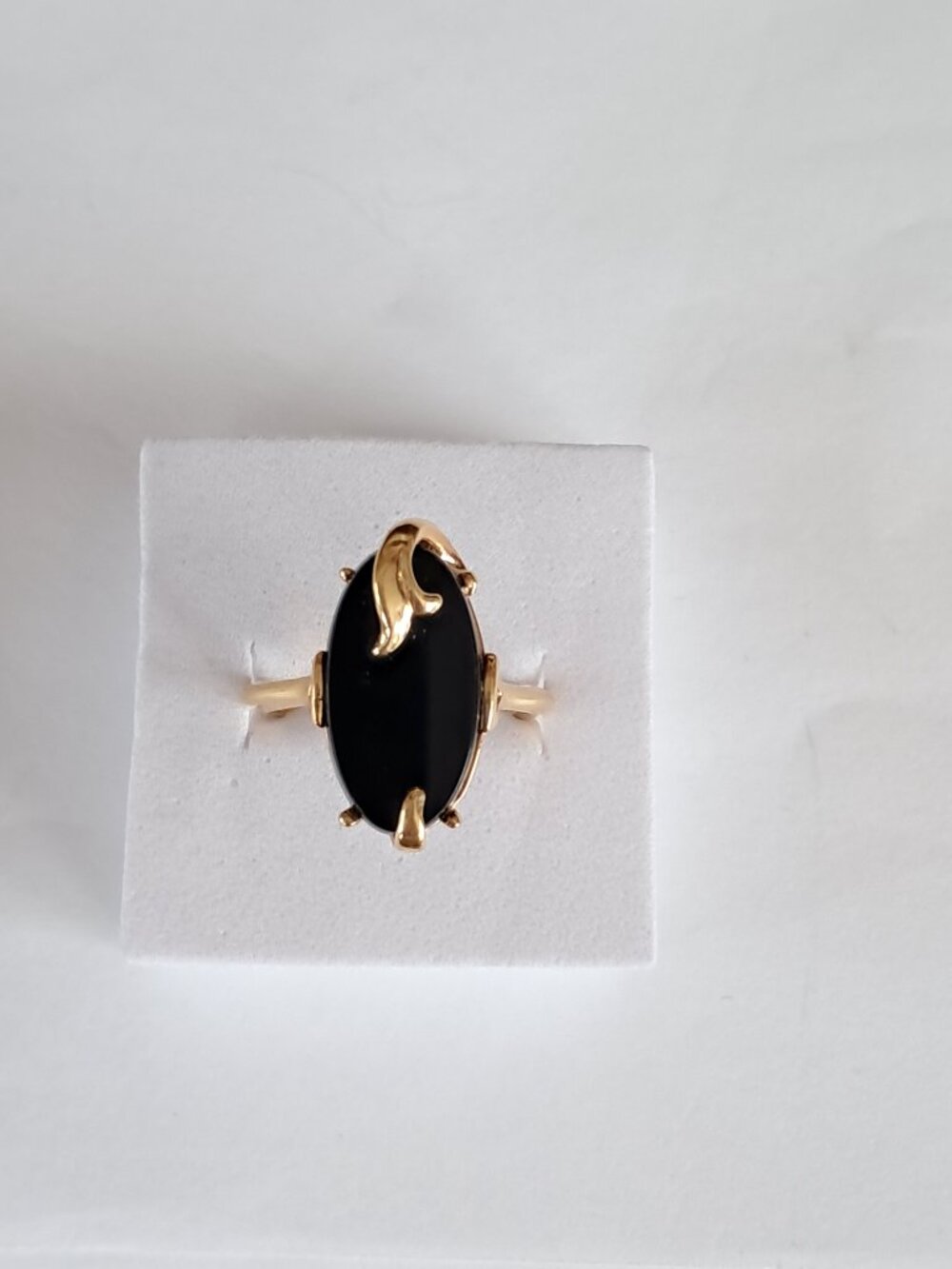 Vintage 1978 Avon Black Onyx Night Flower Gold Tone Ring Size 7 - Picture 5 of 8
